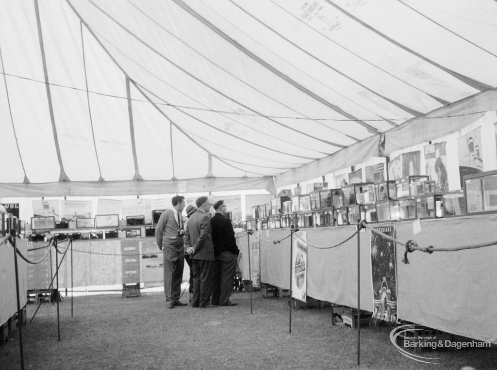 Dagenham Town Show 1966 at Central Park, showing general view of Aquarist Display and visitors, 1966