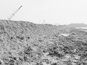 Sewage Works Reconstruction XVII (French’s contract), showing the expanse of mud [see also EES11862], 1967
