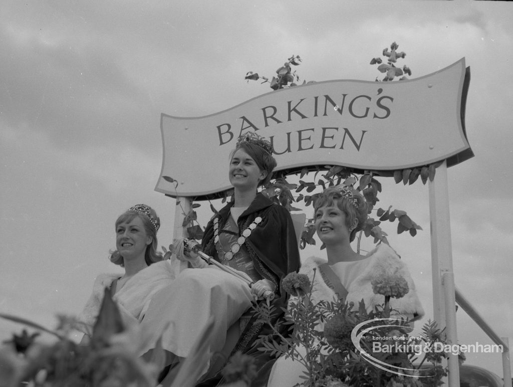 Dagenham Town Show 1967, showing ‘Barking’s Queen’ and attendants on floral float [see also EES12252 and EES12259], 1967