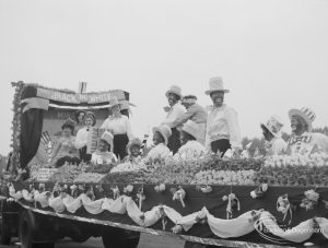 Barking Carnival 1967, showing ‘black and white minstrels’ on decorated float, 1967