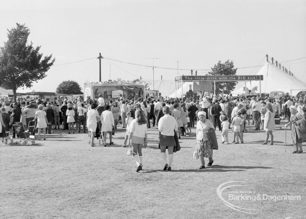 Dagenham Town Show 1970, showing concourse near the fairground, 1970