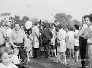 Barking Carnival 1970, showing visitors gathered around horse, 1970