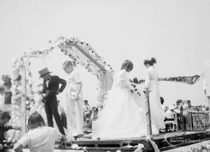 Dagenham Town Show 1971, showing Bridal carnival float during judging in Old Dagenham Park, 1971
