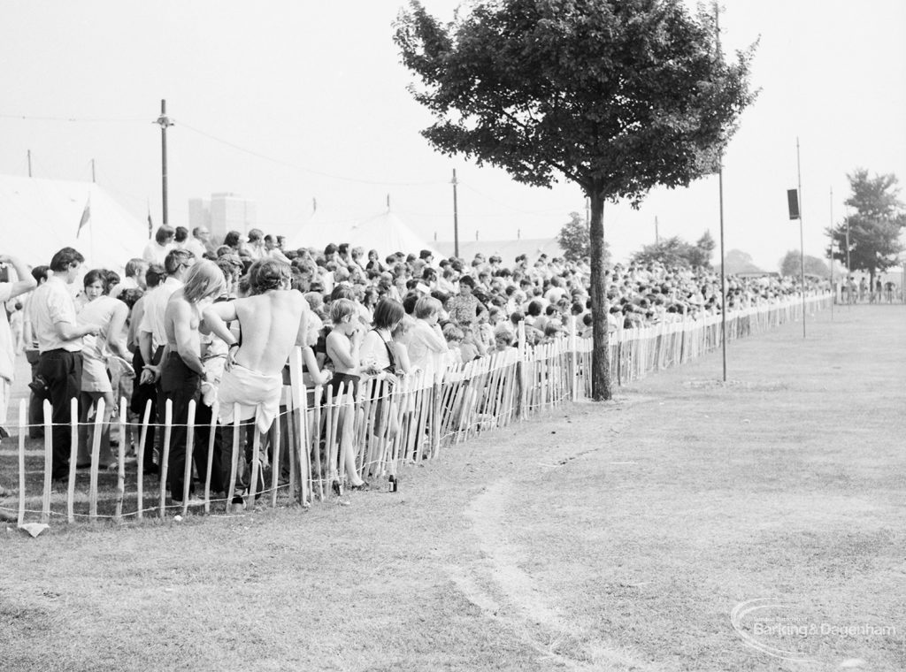 Dagenham Town Show 1971 at Central Park, Dagenham, showing large group of visitors, 1971