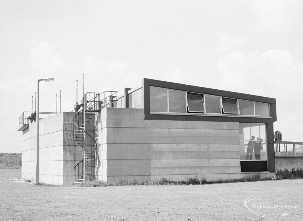 Sewage Works Reconstruction (Riverside Treatment Works) XXII, showing isolated building to far west, 1971