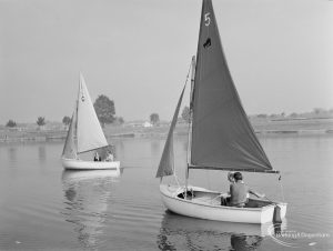 5′ sailing boat, with a ‘C’ boat crossing bow, at the Sailing Regatta in Mayesbrook Park, Dagenham, 1971