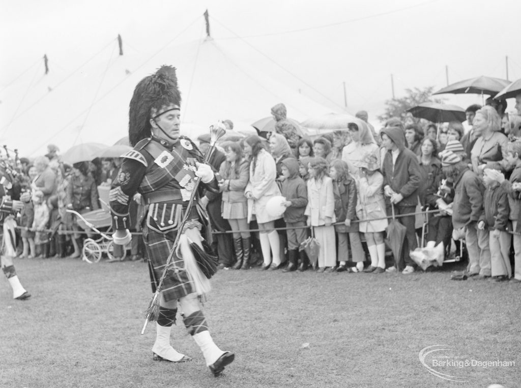 Dagenham Town Show 1972 at Central Park, Dagenham, showing Argyll Highlander in Arena, 1972