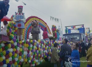 Dagenham Town Show 1972 at Central Park, Dagenham, showing north side of decorated float with Wizard of Oz and rainbow display, 1972