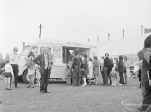 Dagenham Town Show 1972 at Central Park, Dagenham, showing queue for ice cream, 1972