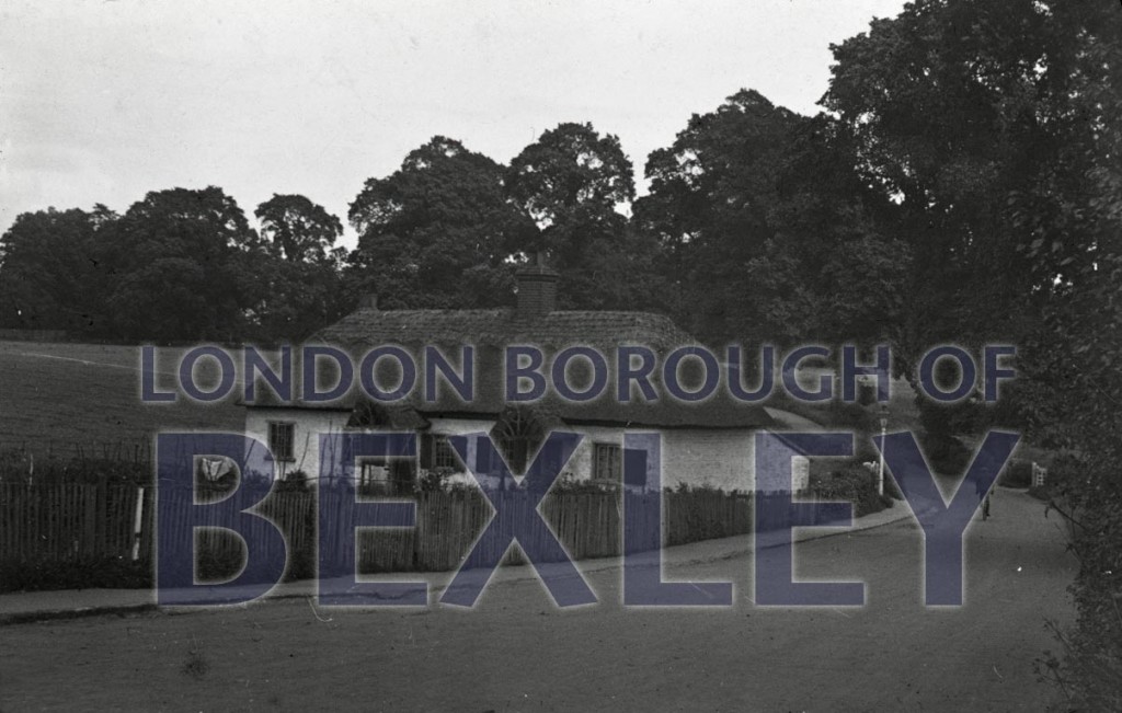 PHBOS_2_1202 Cottages, Frognal Corner, Sidcup c1900 Bexley Borough