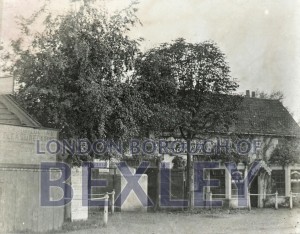 PHBOS_2_228 Fox and Hounds Inn/ Crooked Log pub Crook Log, Bexleyheath 1900
