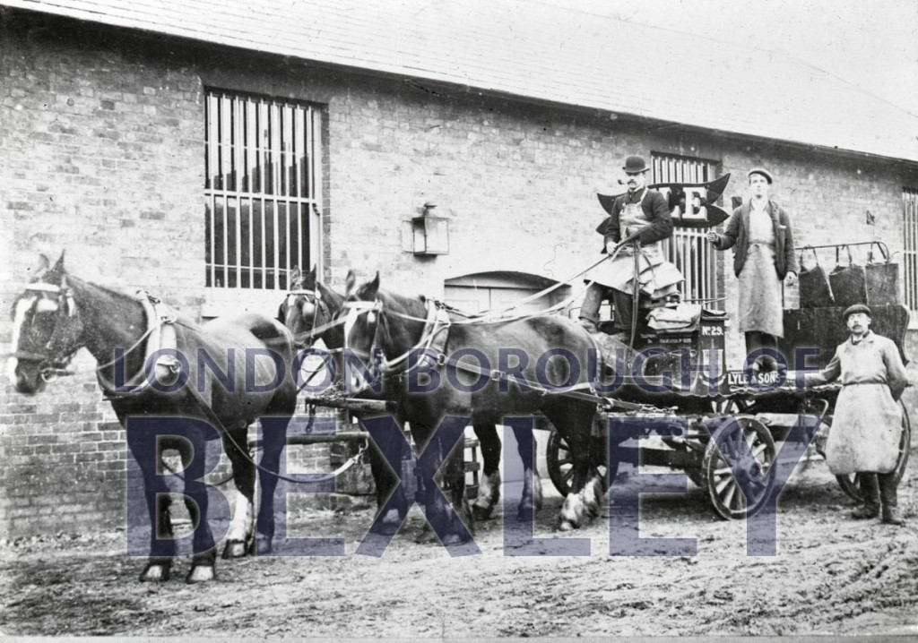  ‘Lyles’ and horse dray, Crayford c.1890
