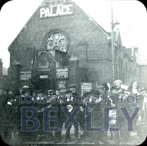 PHBOS_2_845 Picture Palace Cinema, Bexleyheath,  Childrens matinee 1912