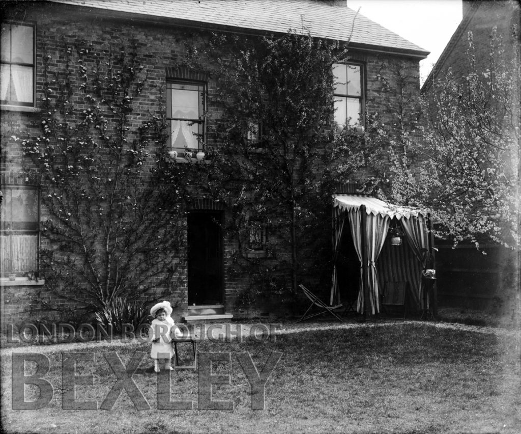 DEW014 Hatherley Road, Sidcup c.1900 Bexley Borough PhotosBexley