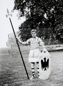 Pageant at Chislehurst – King Ethelbert’s Messenger, 1908