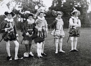 Pageant at Chislehurst – Queen Elizabeth’s Coutiers, 1908