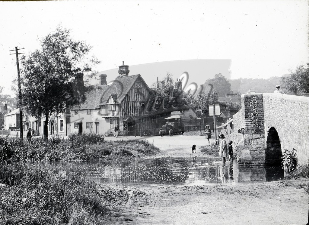 PHLS_0294 Eynsford bridge, Eynsford c.1900 | Bromley Borough Photos