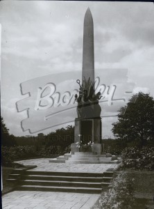 Bromley War Memorial, Bromley 1918