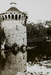 Scotney Castle tower, Lamberhurst nd