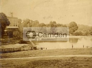 Hampstead Heath [Vale of Health Pond]