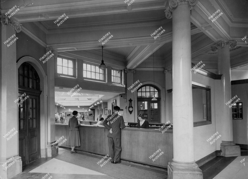 Hackney Central Library. Central Lending. 1950.