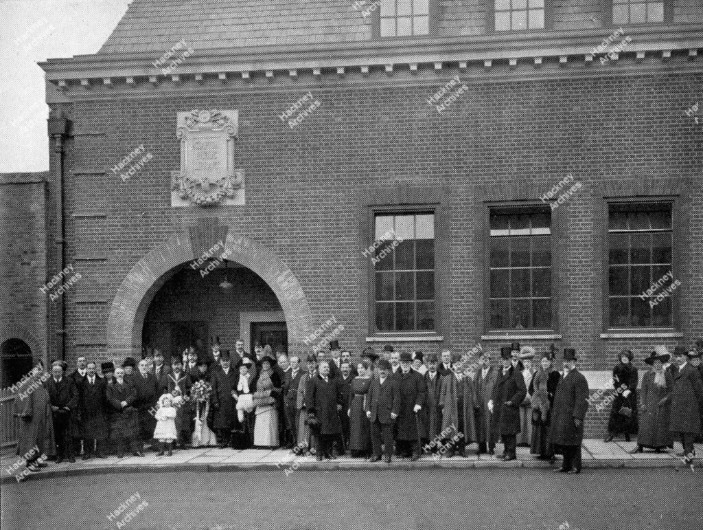 Hackney Library, Clapton branch, opening 1914