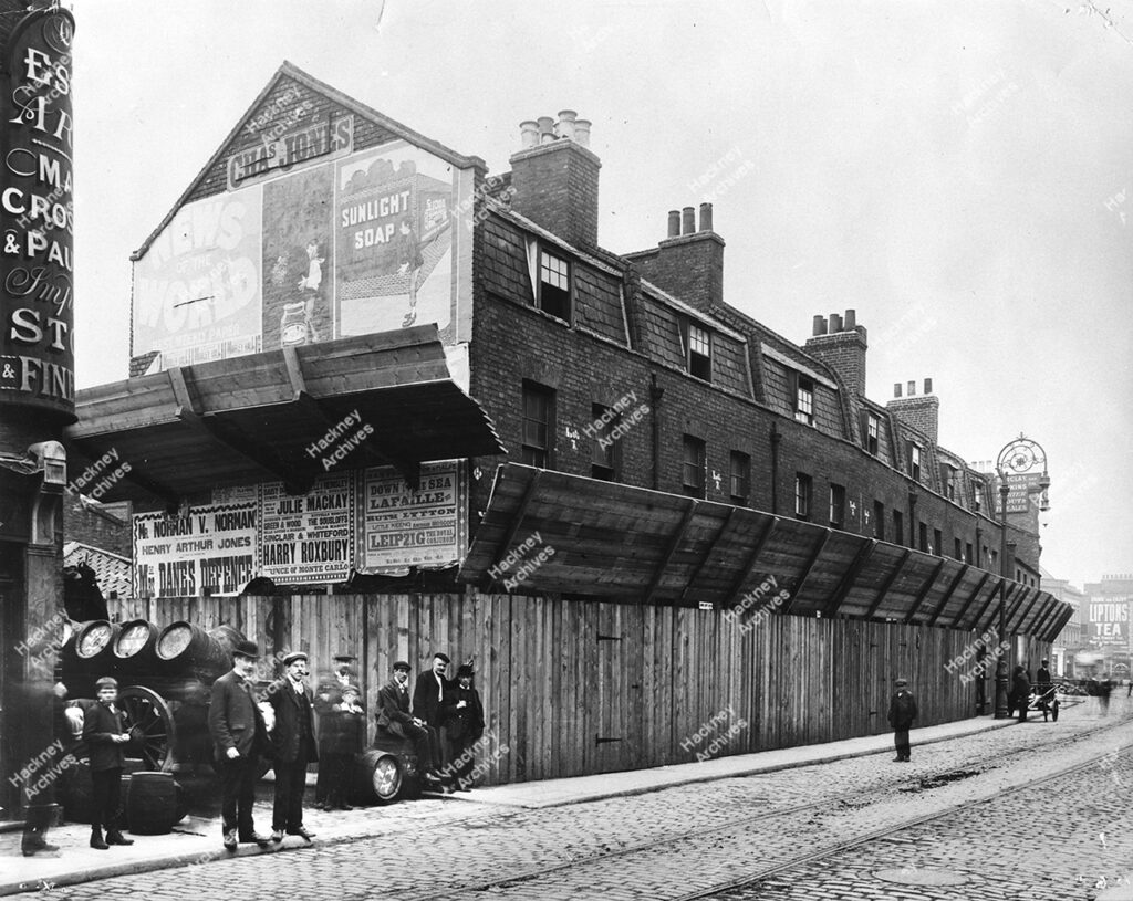 89-99, Mare Street, west side, with Essex Arms pub, c.1910
