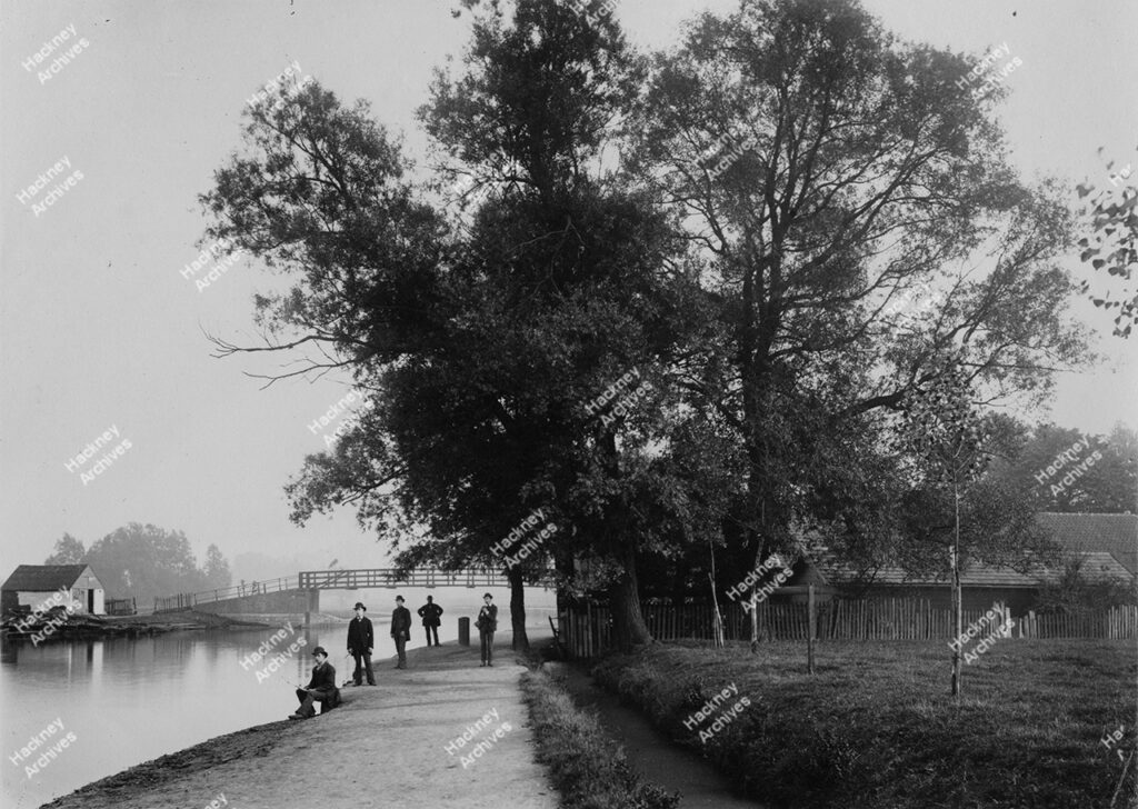 Lea River looking south towards High bridge from the foot of Spring hill, c.1880.