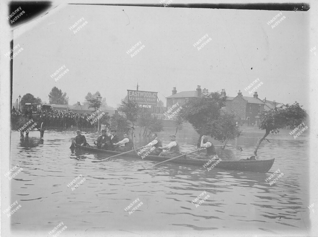 Lea River, flooding at Lea Bridge, c.1890.