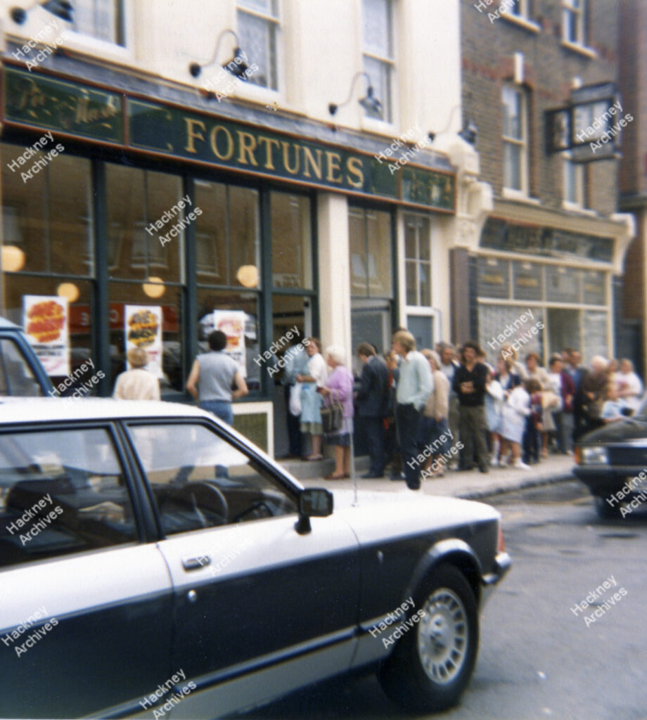 Fortunes Eel & Pie shop, Hoxton Street, Hoxton, Hackney, 1985.