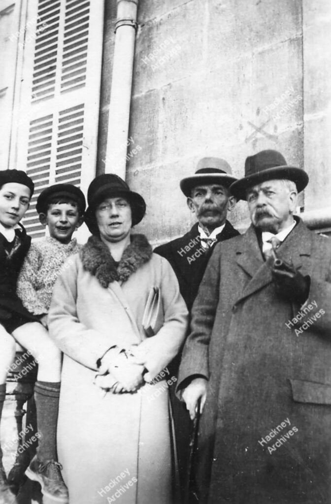 J. R. Spratling with a group of people, 1925.