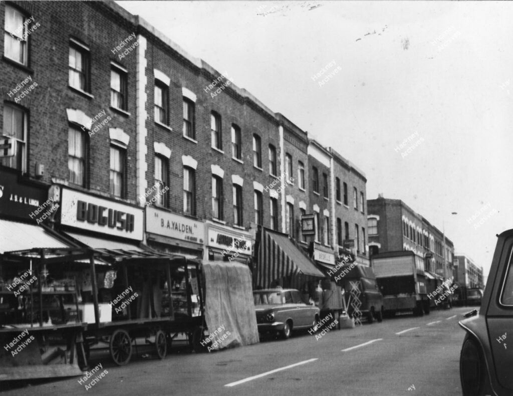Chatsworth Road, view south from Blurton Road, with market. 1905.