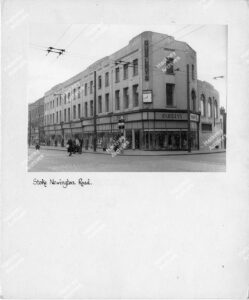 Dudleys house furnishers and department store, Kingsland High Street, Shacklewell, Hackney. 1955. View from the corner of Shacklewell Lane and Stoke Newington Road.