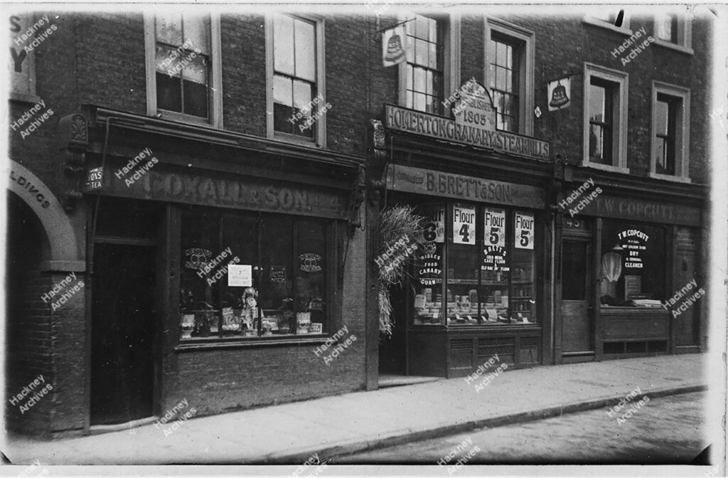 41 – 45 Homerton High Street, Includes Coxall & Son, B. Brett & Son bakers, T. W. Copcutt, c.1900.