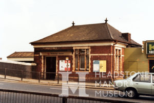 Kenton Road, Kenton Station