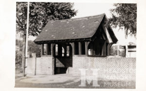 Harrow Weald Recreation Ground - Blackwell Memorial Gate