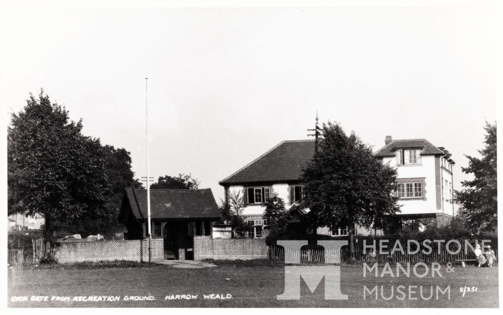 High Road – Harrow Weald War Memorial hall