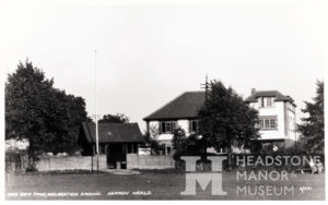 High Road - Harrow Weald War Memorial hall