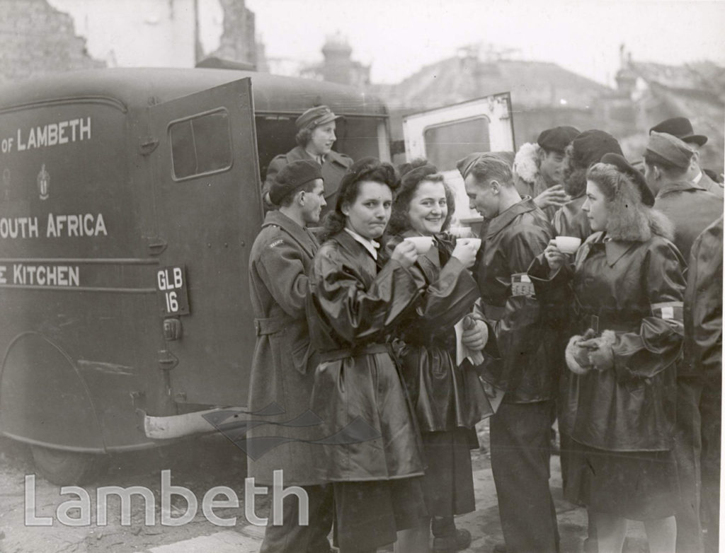 FRENCH FORCES VISIT, BRIXTON : WORLD WAR II