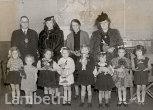 DISTRIBUTION OF TOYS , SUDBOURNE ROAD SCHOOL : WORLD WAR II