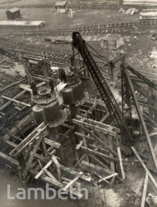 LAMBETH BRIDGE, LAMBETH: CONSTRUCTION
