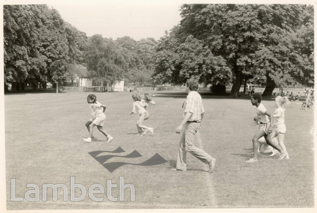 JESSOP PRIMARY SCHOOL PUPILS IN THE PARK, HERNE HILL