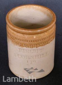 DOULTON STONEWARE POT, MADE c.1900