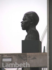 NELSON MANDELA STATUE, SOUTH BANK, WATERLOO