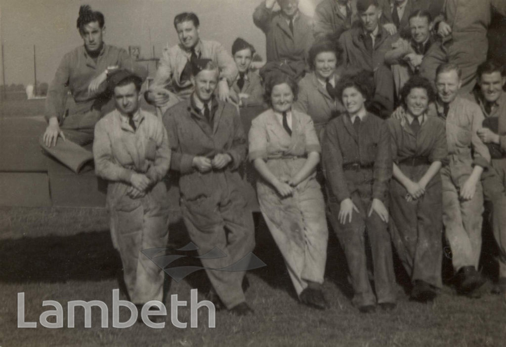 RAF MAINTENANCE CREW AND PILOTS: WORLD WAR II