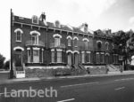 KENNINGTON OVAL...