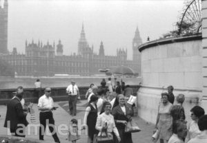 TOURISTS, ALBERT EMBANKMENT, LAMBETH
