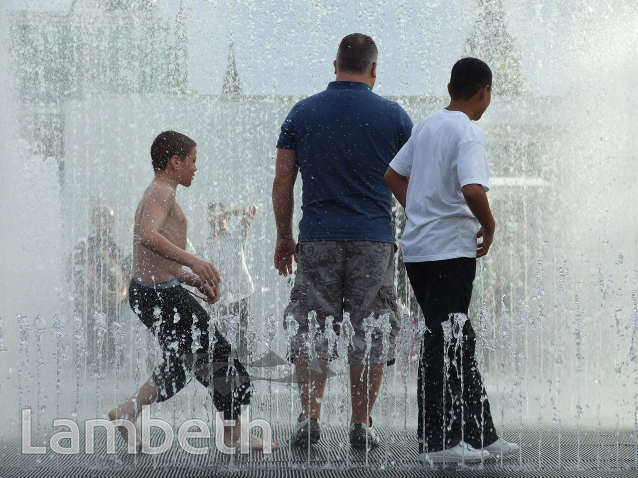 JEPPE HEIN WATER SCULPTURE, SOUTH BANK