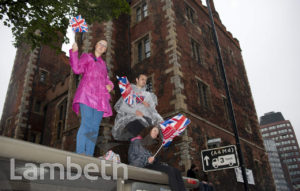 JUBILEE REGATTA SPECTATORS, LAMBETH PALACE ROAD, LAMBETH