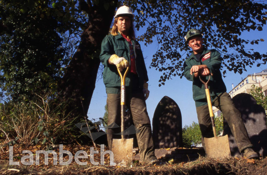 GRAVE DIGGERS, WEST NORWOOD CEMETERY